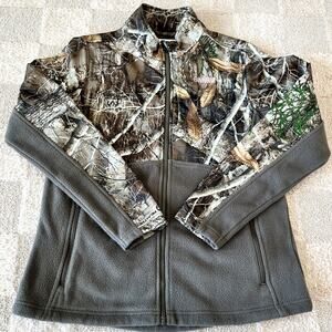 Magellan Outdoors Fleece Camo Jacket Size Medium